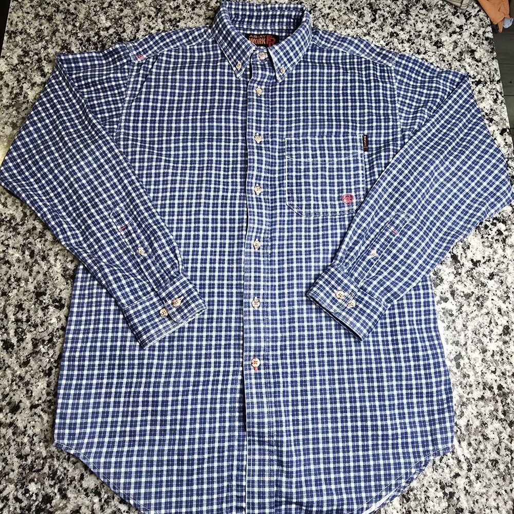 Ariat FR Flannel Shirt Men's Medium Blue Plaid Flame Resistant CAT 2 HRC2 2112